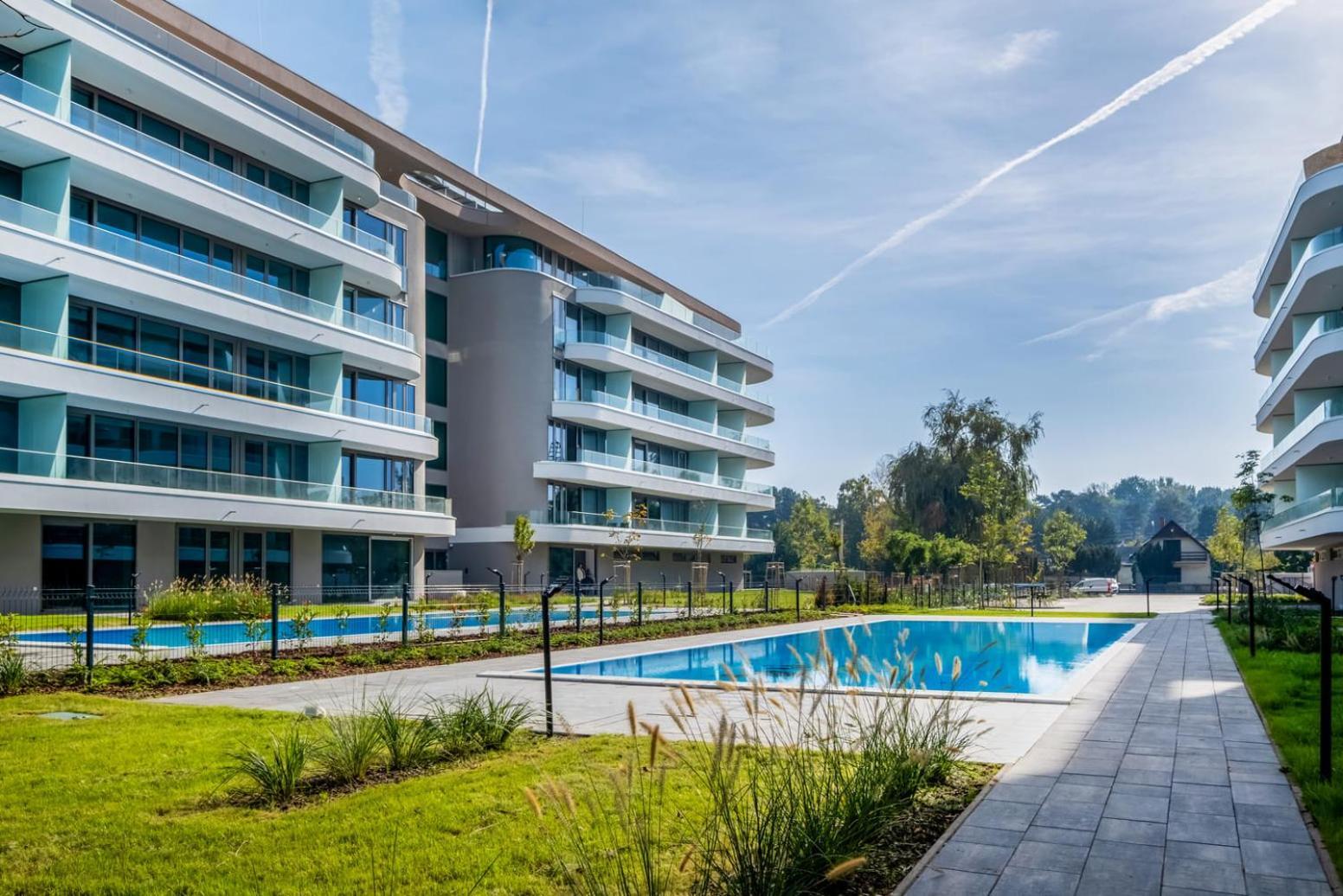 Myflat Wave 36 Suite Siofok Luaran gambar